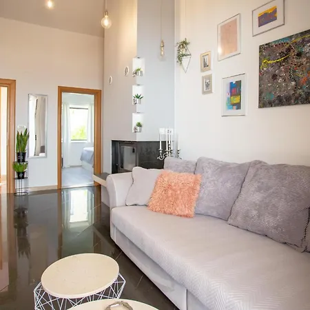 Two-bedroom With Sea View 04 *