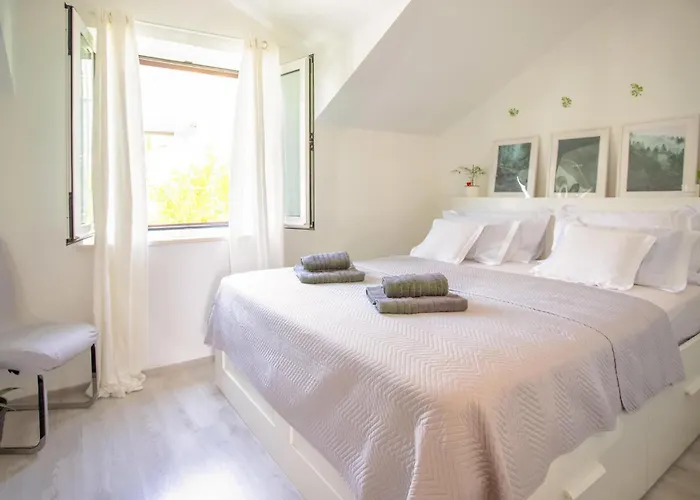 Two-bedroom With Sea View 04